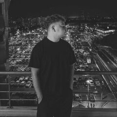 Alexvnder.